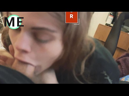 ❤️ Họng tinh ranh, ống quần rách và gót rách rất vui được gặp Porn video  tại khiêu dâm% vi.sexycamse.top%